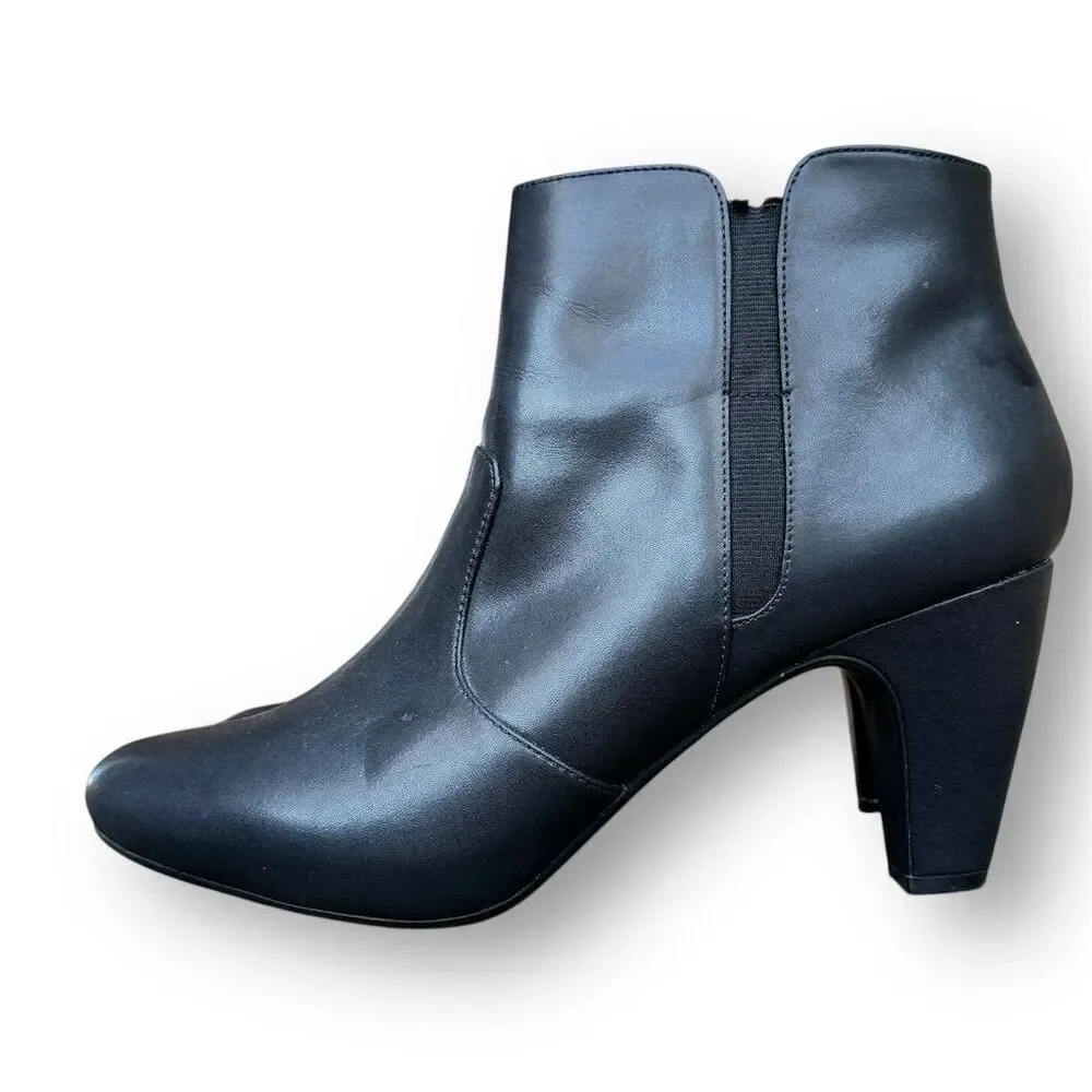 Easy Spirit Women's Black Leather Ankle Boots Size 10M Zip Closure Anti-Gravity